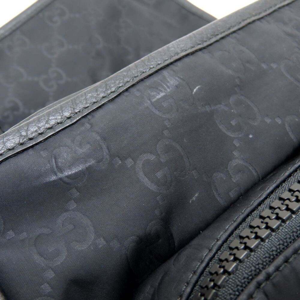 GUCCI Black Leather Shoulder Bag - Picture 12 of 16